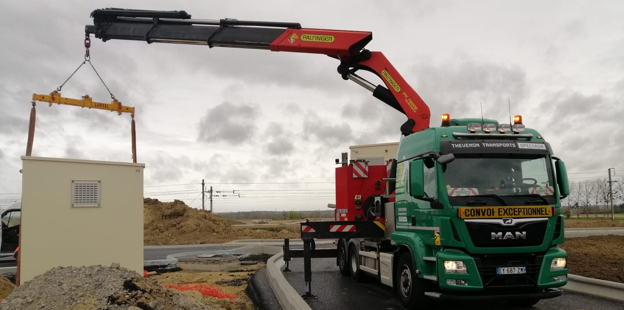 Le levage par bras de grue