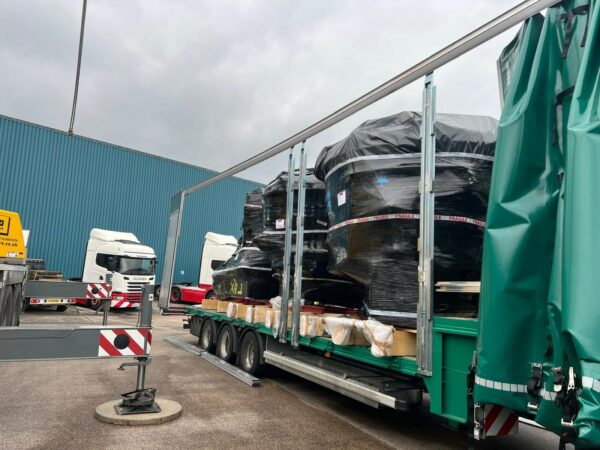 Remorque rétractable, transport de marchandise et machine volumineuse